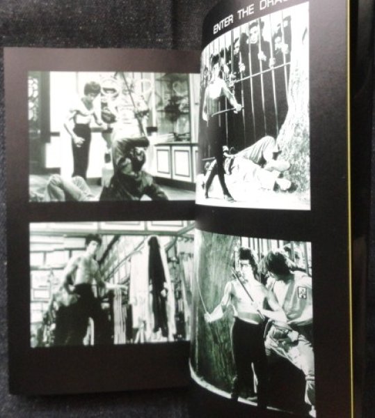 Photo2: Japanese edition Bruce Lee / Lee Jun-fan / Jeet Kune Do photo book : BRUCE LEE The greatest (2)