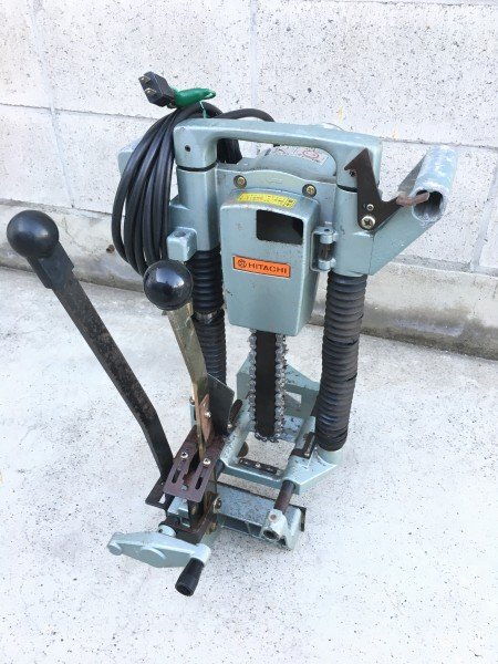 Photo2: HITACHI Chain Mortiser Woodworking tools AC100V BC21 #3 (2)
