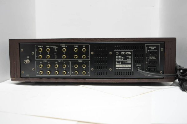 Photo4: DENON PRA-2000 Preamplifier (4)