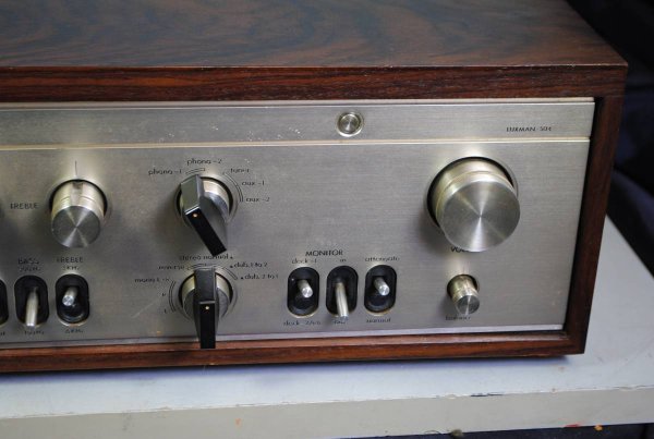 Photo2: LUXMAN L-504 Integrated Amplifier (2)