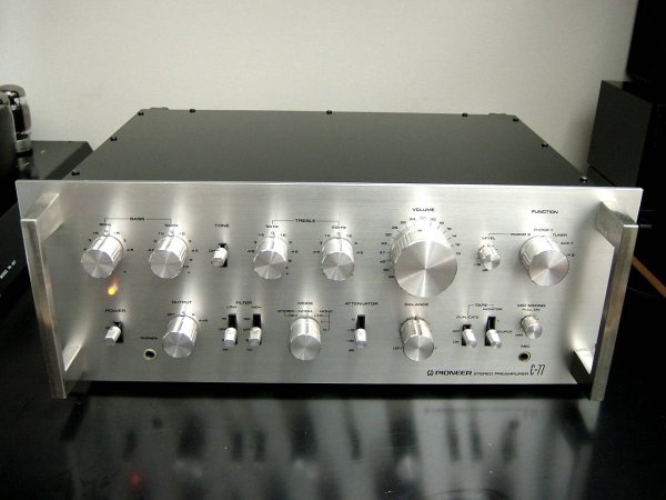 Photo1: Pioneer preamplifier C-77 control amplifier EXCLUSIVE technology introduction machine (1)