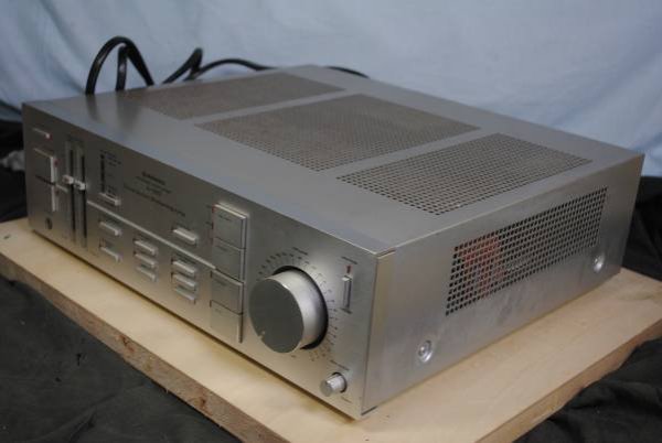 Photo1: Pionner A-120 Integrated amplifier (1)