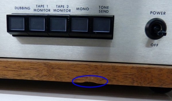 Photo2: AGI preamp / control amplifier [Model 511] (2)