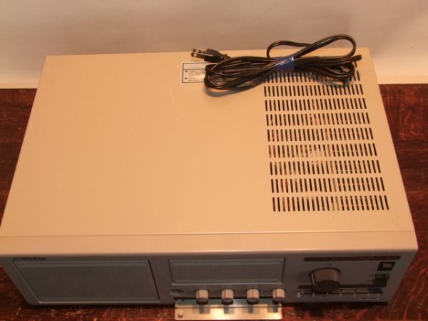 Photo4: JBC | Victor | Broadcasting System Amplifier / Microphone Amplifier | In-house Broadcasting | PA-704 (4)