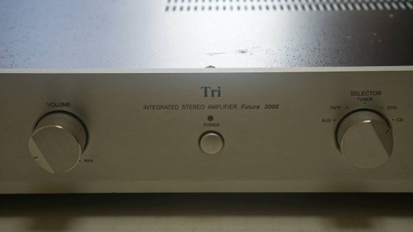 Photo2: TRIODE Future2000 Integrated Amplifier (2)