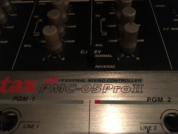 Photo2: VESTAX PMC 05 PRO 2 DJ Mixer (2)