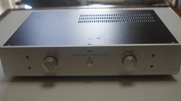 Photo1: TRIODE Future2000 Integrated Amplifier (1)