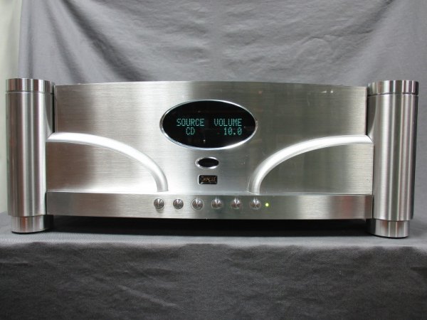 Photo1: ORACLE Si1000 Integrated Amplifier (1)