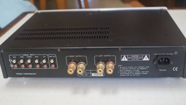 Photo3: TRIODE Future2000 Integrated Amplifier (3)