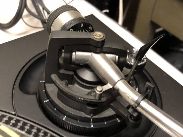 Photo6: DJ Turntable Technics SL-1200MK5 #3 (6)