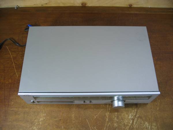 Photo2: Hitachi Lo-D AM / FM stereo tuner FT-590 (2)