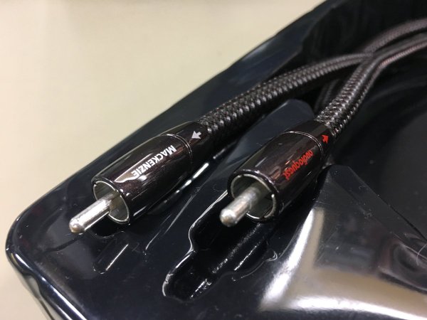 Photo3: Audio Quest MAC / 1 M / RCA Mackenzie (3)