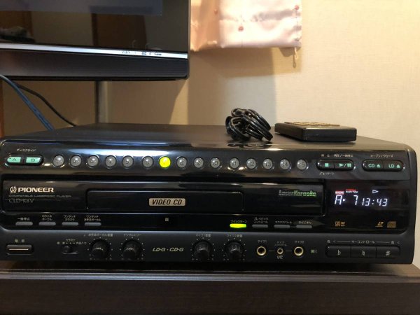 Photo1: Maintained karaoke compatible machine! Pioneer CLD-K 8V LD Player with remote control (1)