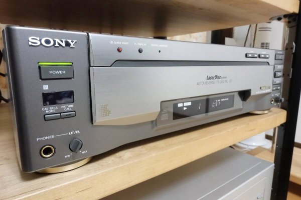 Photo1: SONY LD MDP-A7 LD/CD Player  (1)