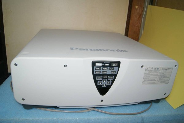 Photo3: Panasonic Projector TH-D7500N (3)