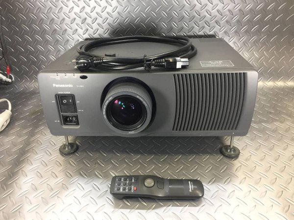 Photo1: Panasonic Projector TH-L392J (1)