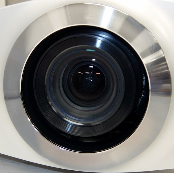 Photo5: SONY VPL-VW100 Full HD SXRD video projector (800 lm / 312 hours / HDMI) (5)
