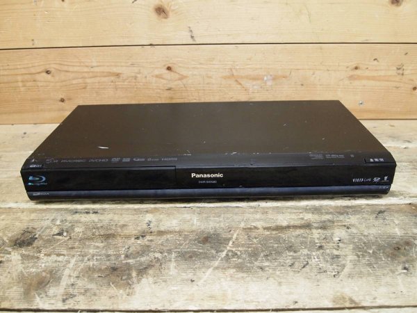 Photo2: Panasonic Blu-ray recorder DMR-BW680 (2)