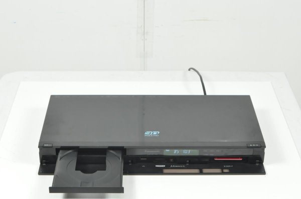 Photo2: Panasonic Blu-ray Recorder DMR-BZ700 (2)