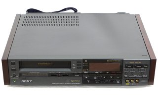 SONY VIDEO DECK VCR Betamax SL-HF77（Beta hi-fi） - Japanese