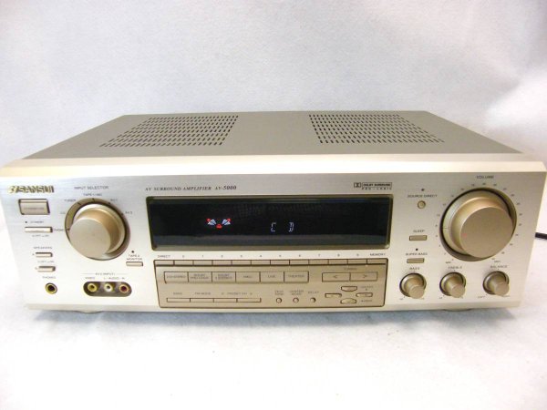 Photo2: SANSUI AV surround amplifier AV-5000 (2)