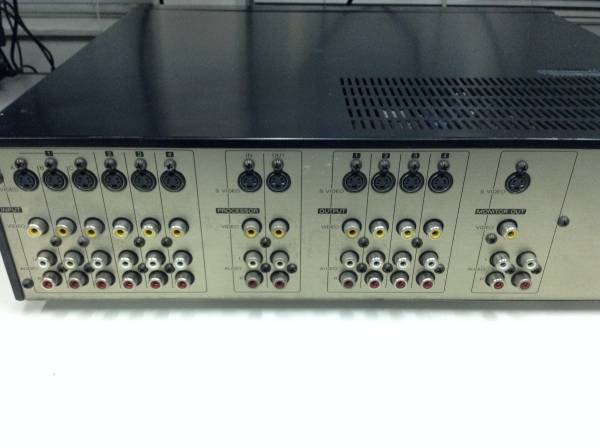Photo2: Video / audio selector SB-V900 (2)