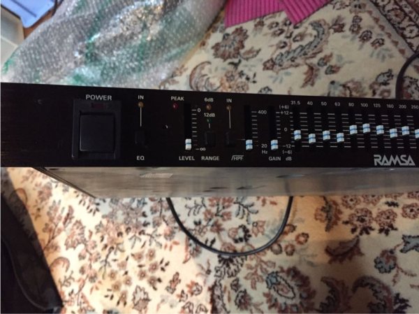 Photo2: RAMSA WZ-9311 graphic equalizer (2)