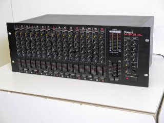 Roland EDIROL M-100FX 10-channel analog mixer - Japanese