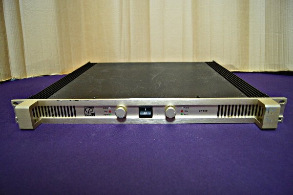 Photo3: CLASSIC PRO CP600 Power Amplifier (3)