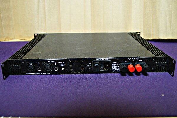 Photo1: CLASSIC PRO CP600 Power Amplifier (1)
