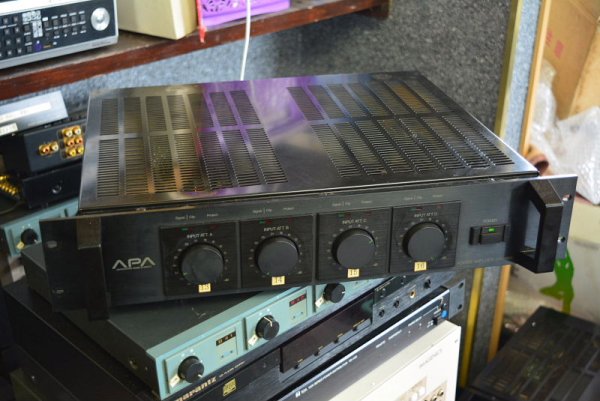 Photo1: UNI-PEX APA-2804 Power Amplifier (1)