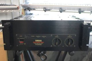 YAMAHA PC2002M Power Amplifier - Japanese YAMAHA PC2002M Power Amplifier - Japanese