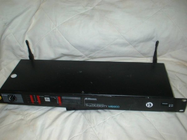 Photo2: Maxon Wireless Microphone Dedicated Receiver B-13 (2)