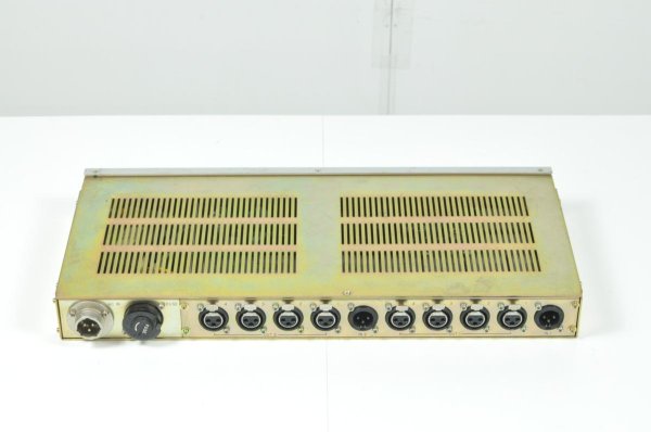 Photo4: TAMURA TS-3216 AUDIO DISTRBUTION AMPLFIER  (4)