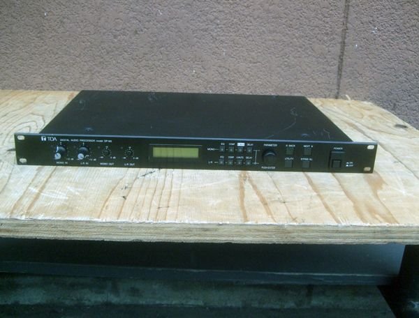 Photo1: TOA DP-M3 DIGITAL AUDIO PROCESSOR (1)