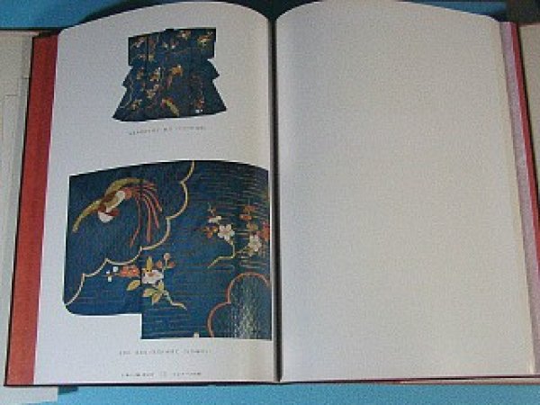 Photo3: Super Deluxe Japanese Designs 2vol set Kosode,Noh Costume (3)