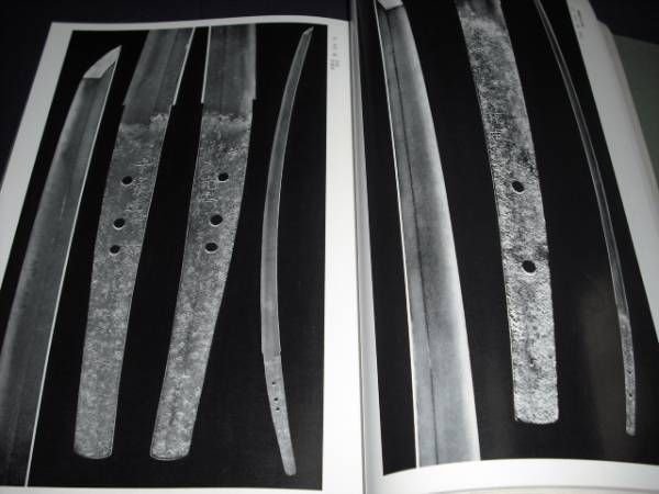 Photo3: Japanese vintage book - Owari Tokugawa family ancestral japanese swords katana (3)